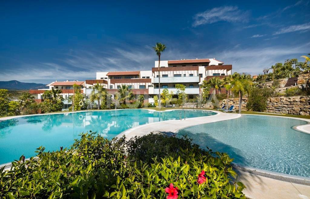 Alegria De Vivir Exclusiv 2 Bedroom Appartment Pool, Parking, Wifi, Netflix, Padel And More Estepona Exterior foto